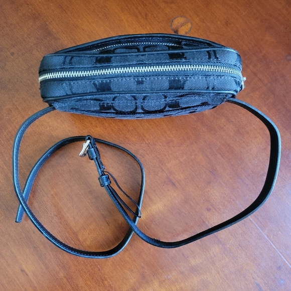 Vintage Coach Y2K Signature Jacquard Black Leather Belt Bag Size M/L - Picture 5 of 15